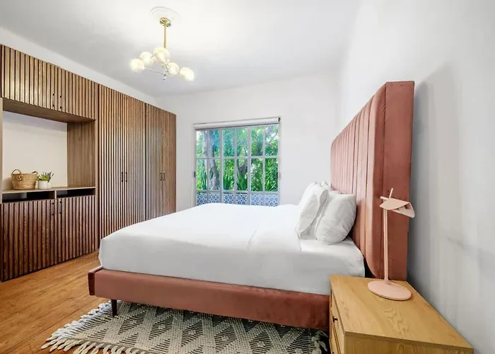 Art Deco 2br In Polanco Steps To Parque Lincoln Apartment Mexico City